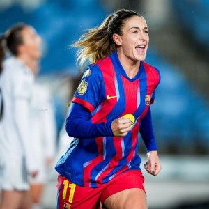 世界杯下载入口-0-3出局+6-0横扫！豪门疯狂一夜 本泽马首秀戴帽 巴萨女足4-0皇马