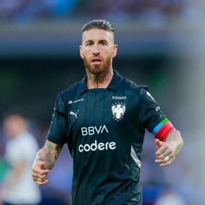 世界杯官方平台-前西甲球星表示皇马应召回拉莫斯，拉莫斯点赞了这条帖子