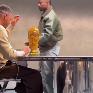 世界杯高清观看-世纪广告！马卡：维尼修斯替身晒花絮 4位巨星是否同时在场引猜测